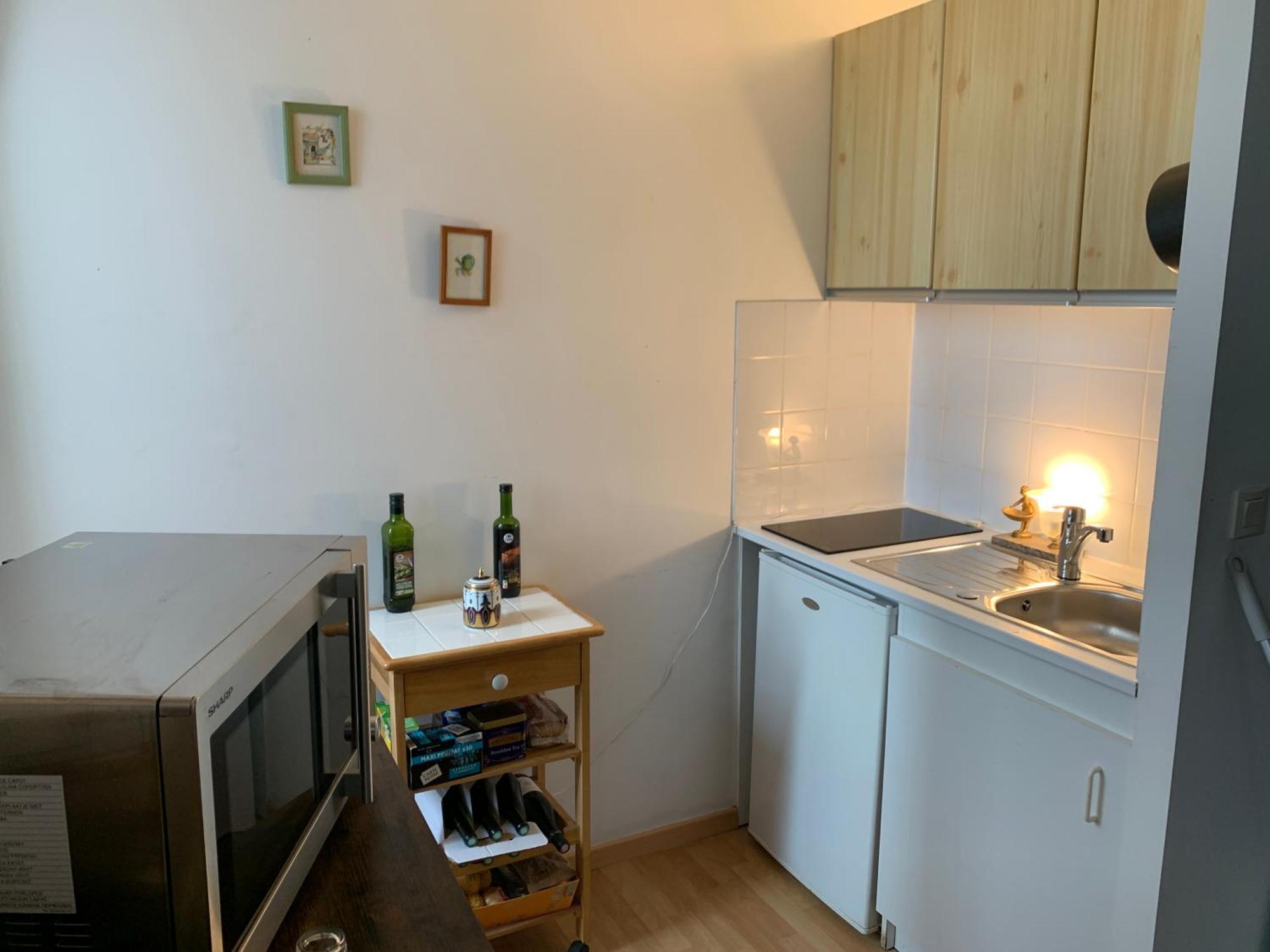 Biarritz Centre, Pres Avenue De Verdun, Cosy Apt 2 Pieces , Salon , Chambre Separe, Rue Tres Calme A 10 Minutes A Pied De La Grande Plage 外观 照片